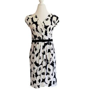 NY&Co Dress Off White Black Floral Cap Sleeves Faux Wrap Dress Size Small